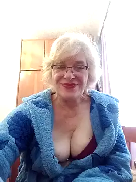Snapshot of 52MiaLove02 chatting on 05.10.26 52MiaLove02 online show from 05.10.26
