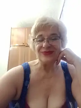Snapshot of 52MiaLove02 chatting on 05.27.26 52MiaLove02 online show from 05.27.26