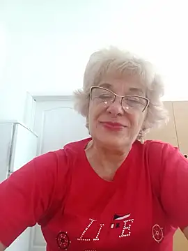 Snapshot of 52MiaLove02 chatting on 06.09.26 52MiaLove02 online show from 06.09.26