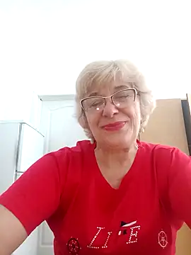 Snapshot of 52MiaLove02 chatting on 06.11.26 52MiaLove02 online show from 06.11.26