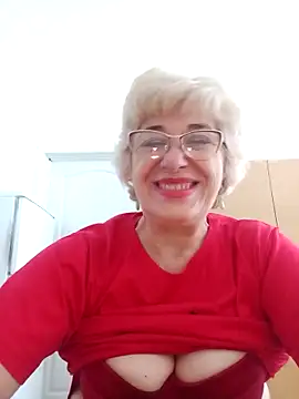 Snapshot of 52MiaLove02 chatting on 06.18.26 52MiaLove02 online show from 06.18.26