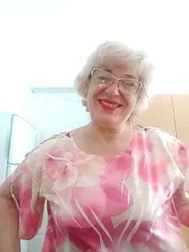 Snapshot of 52MiaLove02 chatting on 06.29.26 52MiaLove02 online show from 06.29.26