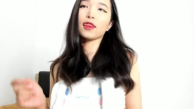 Snapshot of Soyun_Mia chatting on 01.11.26 Soyun Mia online show from 01.11.26