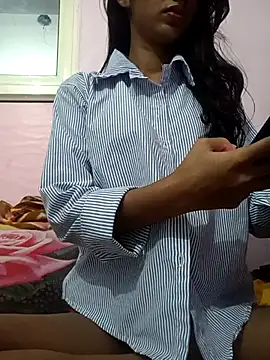 Snapshot of riyaroy9999 chatting on 11.18.25 riyaroy9999 online show from 11.18.25