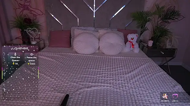 Snapshot of MirielleNymph chatting on 02.12.26 MirielleNymph online show from 02.12.26