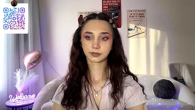 LinaMour online show from 06.11.26