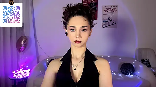 LinaMour online show from 06.17.26