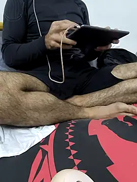 Snapshot of yazinyazin1 chatting on 12.02.25 yazinyazin1 online show from 12.02.25