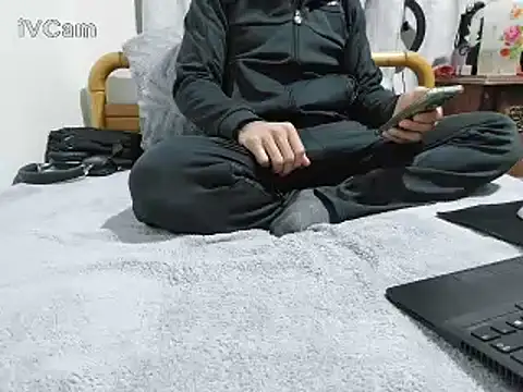 Snapshot of yazinyazin1 chatting on 01.10.26 yazinyazin1 online show from 01.10.26