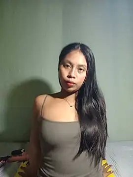 Snapshot of UrSweetAsianLady_02 chatting on 07.17.26 UrSweetAsianLady 02 online show from 07.17.26