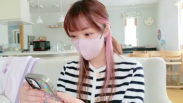 Snapshot of SUZU_1201 chatting on 02.23.26 SUZU 1201 online show from 02.23.26