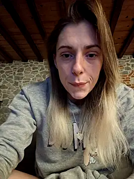 Snapshot of SexyAlya chatting on 11.17.25 SexyAlya online show from 11.17.25