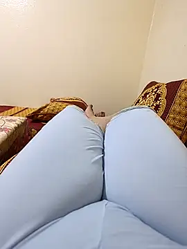 Snapshot of Charmota_sexi chatting on 10.19.25 Charmota sexi online show from 10.19.25