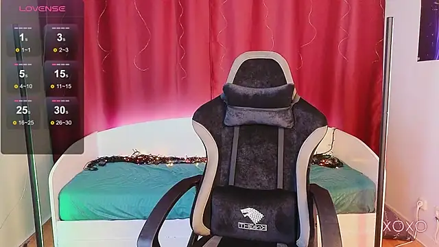 Milly  Foxy online show from 10.26.25