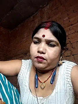 Priya tyagi online show from 10.03.25