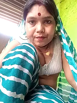 Priya tyagi online show from 10.21.25