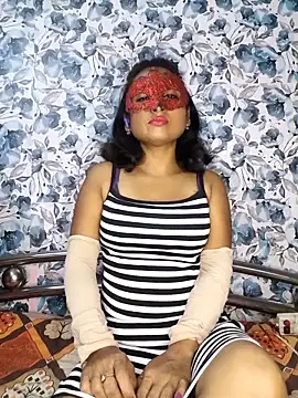 Snapshot of yours_sugar_babe chatting on 11.16.25 yours sugar babe online show from 11.16.25