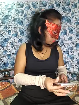 Snapshot of yours_sugar_babe chatting on 11.19.25 yours sugar babe online show from 11.19.25