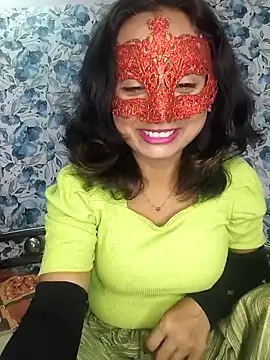 Snapshot of yours_sugar_babe chatting on 11.27.25 yours sugar babe online show from 11.27.25