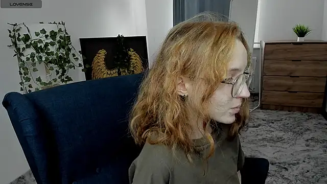 Snapshot of IiceVeinss chatting on 10.23.25 IiceVeinss online show from 10.23.25
