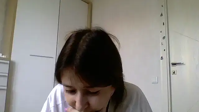 Avenique online show from 10.11.25