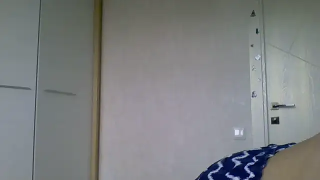 Avenique online show from 10.18.25