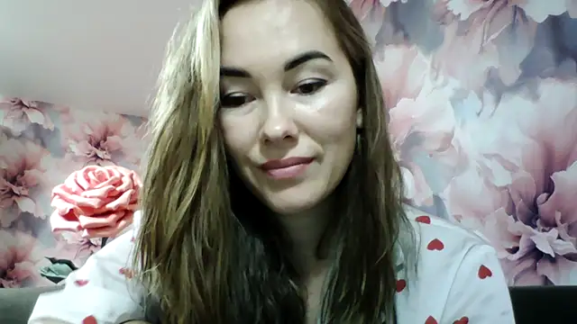 Sovaee online show from 10.05.25