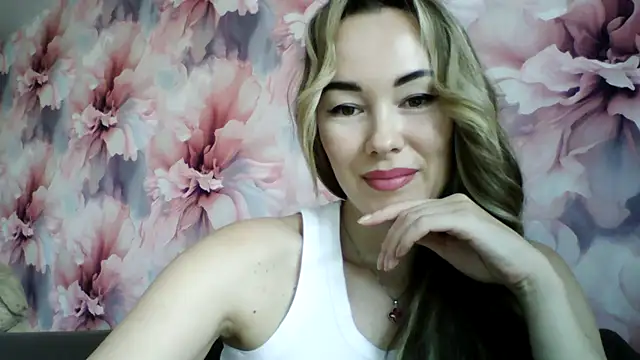 Sovaee online show from 10.06.25