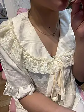 Snapshot of nusita_baby chatting on 02.25.26 nusita baby online show from 02.25.26