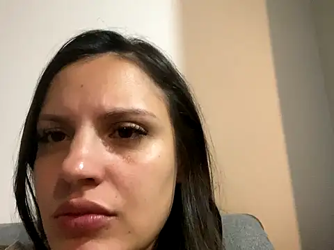 Snapshot of gaucha5 chatting on 11.17.25 gaucha5 online show from 11.17.25