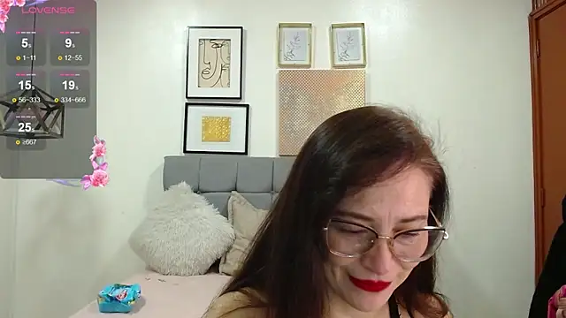  naomi s online show from 05.19.26