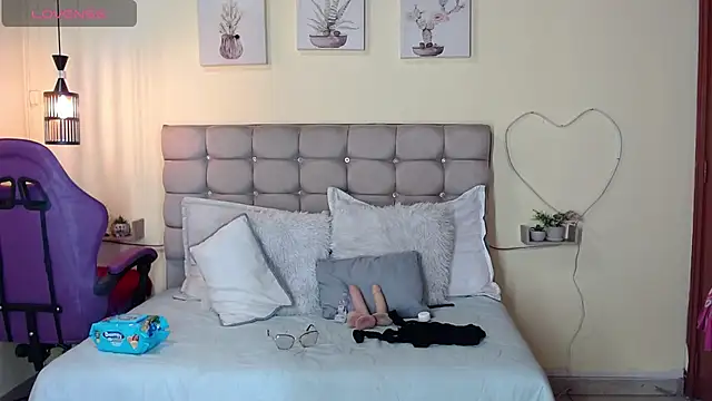  naomi s online show from 06.27.26