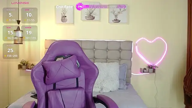  naomi s online show from 08.04.26
