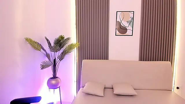 Snapshot of catalovex chatting on 10.06.25 catalovex online show from 10.06.25