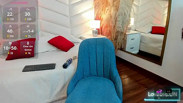 Nina Ford  online show from 11.25.25