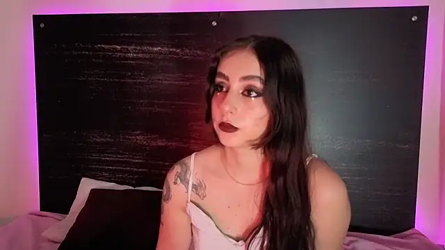 sharlot24 online show from 10.28.25