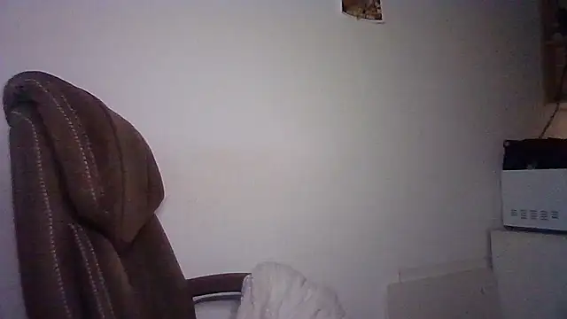 Snapshot of MartaXLove chatting on 10.18.25 MartaXLove online show from 10.18.25