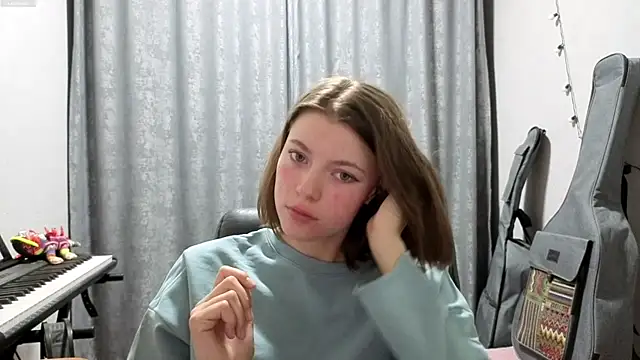 CutieAnny online show from 05.19.26