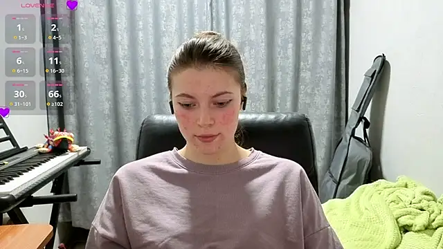 CutieAnny online show from 06.11.26
