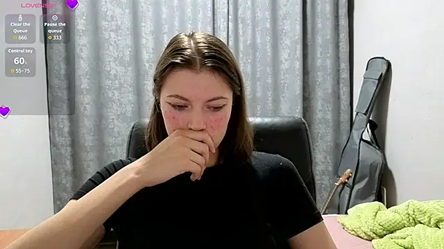 CutieAnny online show from 06.16.26