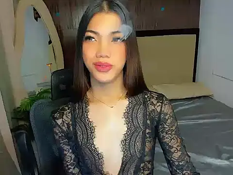 CassieSommereux online show from 12.19.25