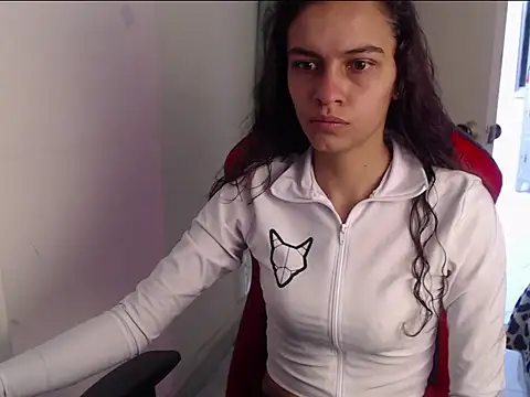 Skylovershot online show from 03.14.26