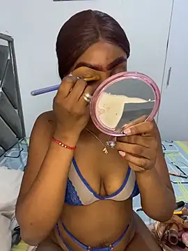 Snapshot of zaracollins01 chatting on 03.14.26 zaracollins01 online show from 03.14.26