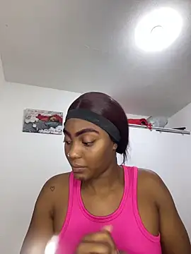 Snapshot of zaracollins01 chatting on 03.21.26 zaracollins01 online show from 03.21.26