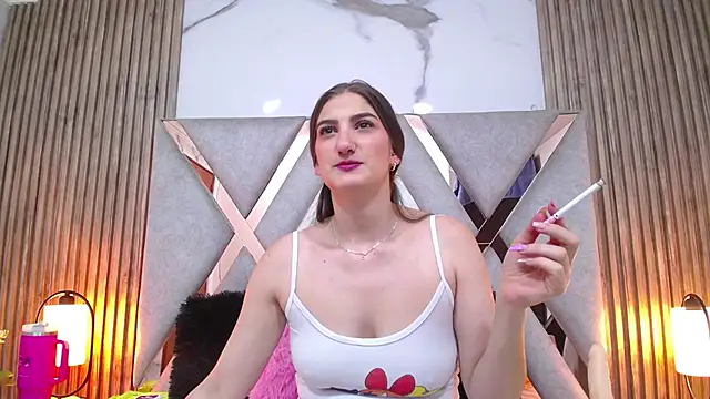 Dafne castro  online show from 04.21.26
