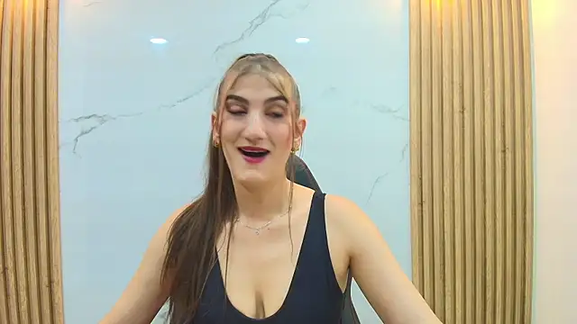 Dafne castro  online show from 07.31.26