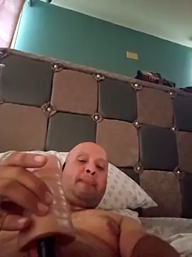 Snapshot of RasingSpark chatting on 03.02.26 RasingSpark online show from 03.02.26