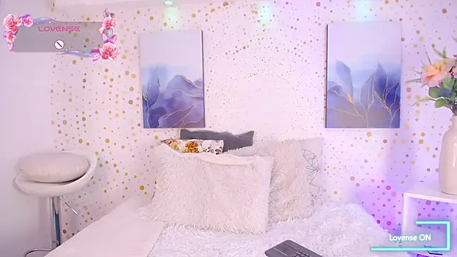 Emily Vaughan online show from 02.05.26