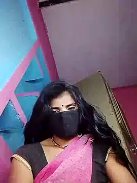 Snapshot of Rashili_jaan chatting on 10.18.25 Rashili jaan online show from 10.18.25