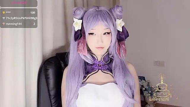 Snapshot of Winnie666- chatting on 10.14.25 Winnie666- online show from 10.14.25